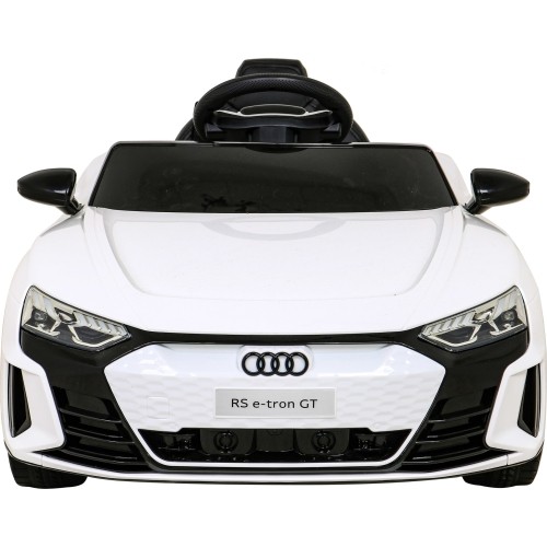 Samochód elektryczny Audi RS E-Tron GT, biały