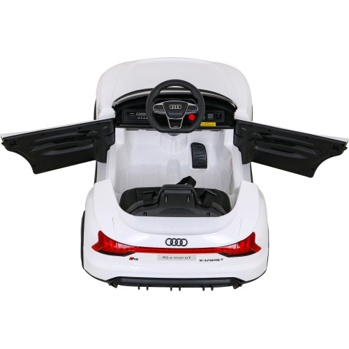 Samochód elektryczny Audi RS E-Tron GT, biały