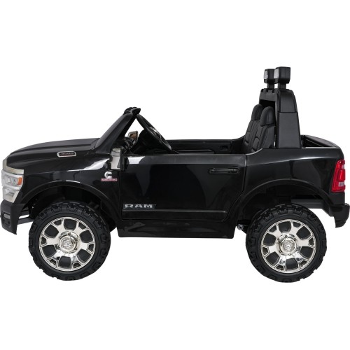 Pojazd elektryczny RAM 3500, czarny