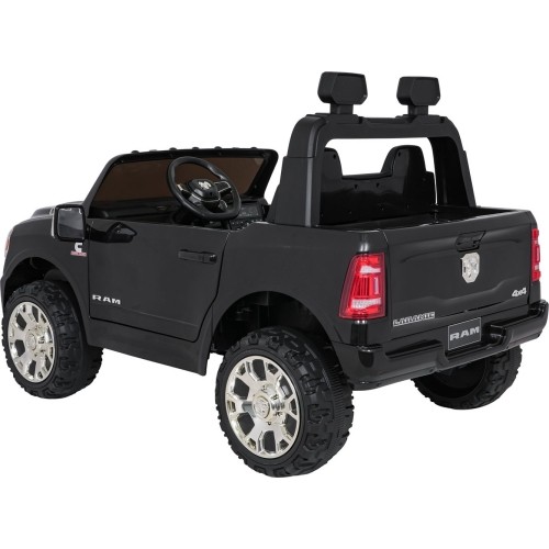 Pojazd elektryczny RAM 3500, czarny