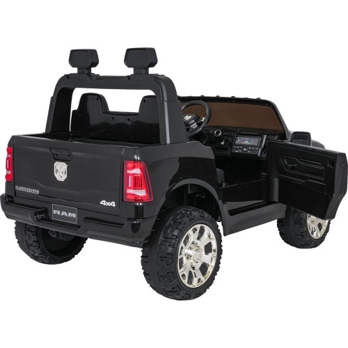 Pojazd elektryczny RAM 3500, czarny