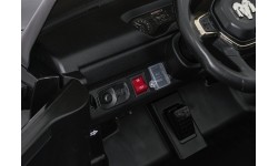 Pojazd elektryczny RAM 3500, czarny