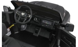 Pojazd elektryczny RAM 3500, czarny