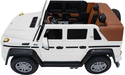 Vehicle Mercedes Benz MAYBACH G650 STRONG White
