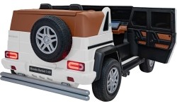 Vehicle Mercedes Benz MAYBACH G650 STRONG White