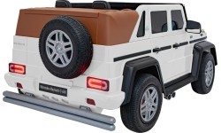 Vehicle Mercedes Benz MAYBACH G650 STRONG White
