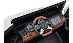 Vehicle Mercedes Benz MAYBACH G650 White