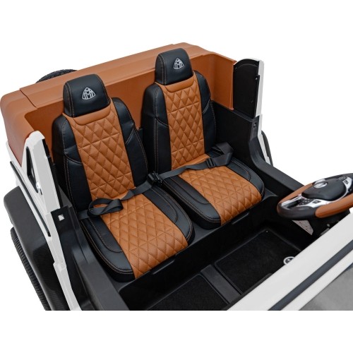Vehicle Mercedes Benz MAYBACH G650 White