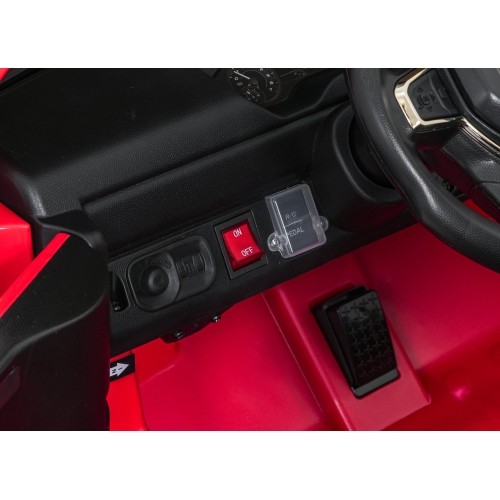 Pojazd elektryczny RAM 3500 czerwony