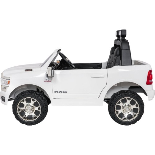 RAM 3500 White Vehicle