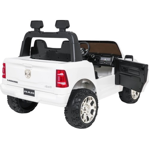 RAM 3500 White Vehicle