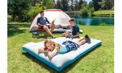 Materac dmuchany dwuosobowy kempingowy 193x127x17 cm łóżko z zagłówkiem INTEX 67999