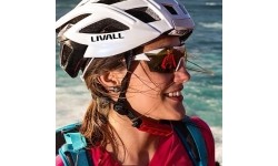 Inteligentny kask Livall BH60SE Neo, rozmiar L, biały