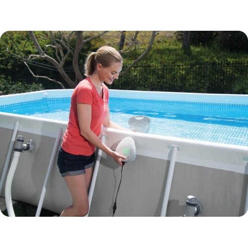 Magnetyczna lampa basenowa różne kolory LED INTEX 28698