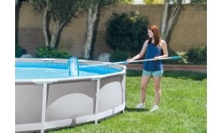 Zestaw do czyszczenia basenów odkurzacz wodny - siatka szczotka INTEX 28003