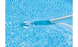 Zestaw do czyszczenia basenów odkurzacz wodny - siatka szczotka INTEX 28003