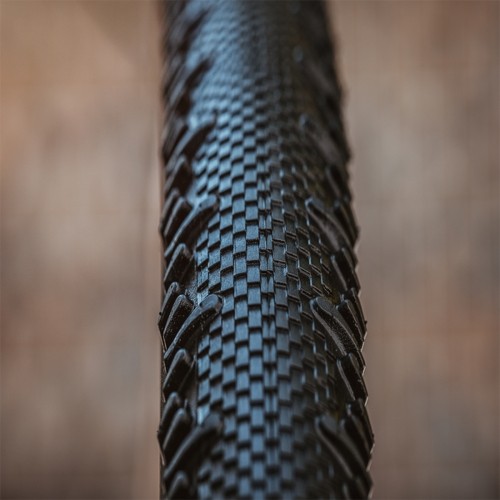 Opona Schwalbe G-One RS Pro Super Race TLR Addix Race 28" x 1,35" (35-622) // bezdętkowa, składana, E-25
