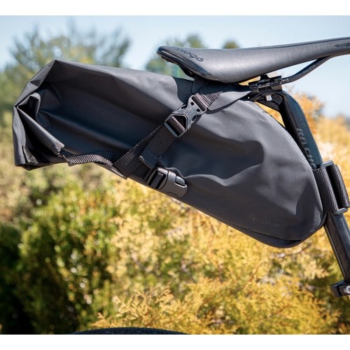 Torba podsiodełkowa FORCE Adventure L // 5 L (czarna)