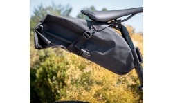 Torba podsiodełkowa FORCE Adventure L // 5 L (czarna)