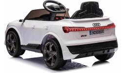 Audi SQ8 pojazd Biały