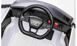 Audi SQ8 pojazd Biały