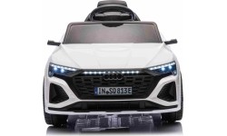Audi SQ8 pojazd Biały