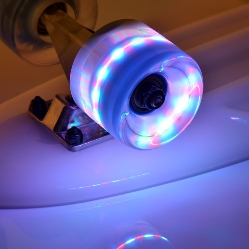Plastikowa deskorolka z przezroczystymi kółkami LED - Colorless