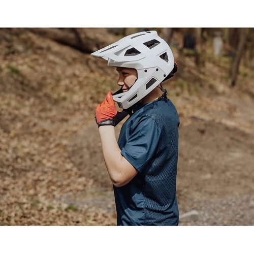Šalmas FORCE Drop Downhill // dydis: L-XL (58-61 cm) (balta/pilka)