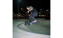 HS155 FLUORESCENT LION BLUE SCOOTER NILS EXTREME