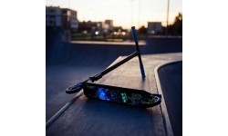 HS155 FLUORESCENT LION BLUE SCOOTER NILS EXTREME