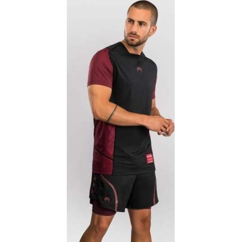 Venum x Assassin’s Creed Shadows Men’s Dry-Tech T-Shirt - Burgundy/Black