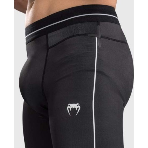 Venum Stealth Spats - Black/White