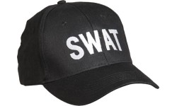 Czarna czapka z daszkiem z napisem SWAT