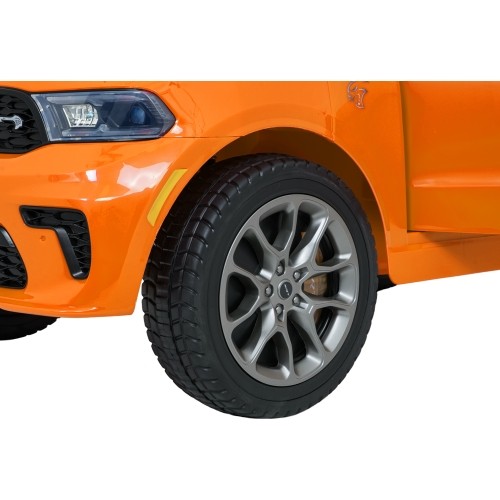 Pojazd elektryczny Dodge Durango, pomarańczowy