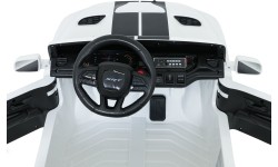 Pojazd elektryczny Dodge Durango, biały
