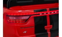 Pojazd elektryczny Dodge Durango, czerwony