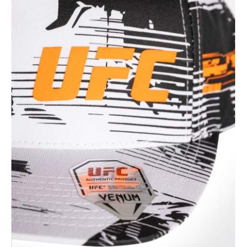 Czapka UFC Zenith by Venum Authentic Fight Week Trucker biała