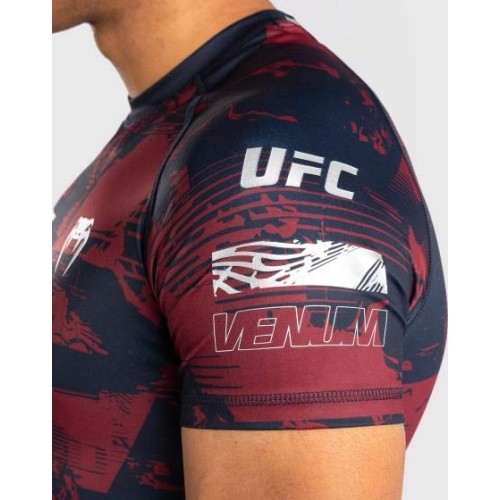 Męski rashguard UFC Zenith by Venum bordowy Authentic Fight Week z krótkim rękawem