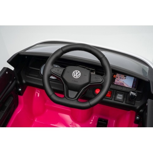 Różowy pojazd Volkswagen ID BUZZ