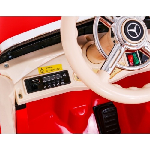 Pojazd elektryczny dla dzieci Mercedes Benz Retro Type 540A, czerwony