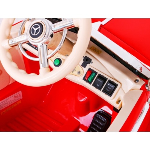 Pojazd elektryczny dla dzieci Mercedes Benz Retro Type 540A, czerwony