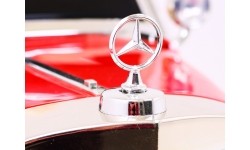 Pojazd elektryczny dla dzieci Mercedes Benz Retro Type 540A, czerwony