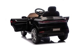 Pojazd elektryczny Porsche Cayenne, czarny