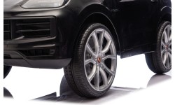 Pojazd elektryczny Porsche Cayenne, czarny
