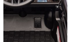Pojazd elektryczny Porsche Cayenne, czarny