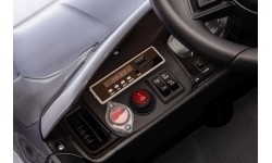 Pojazd elektryczny Porsche Cayenne, czarny