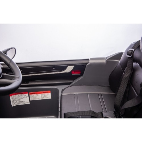 Pojazd elektryczny Porsche Cayenne, czarny