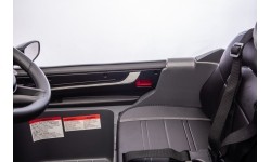 Pojazd elektryczny Porsche Cayenne, czarny