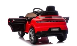 Pojazd elektryczny Porsche Cayenne, czerwony