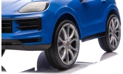Pojazd elektryczny Porsche Cayenne, niebieski